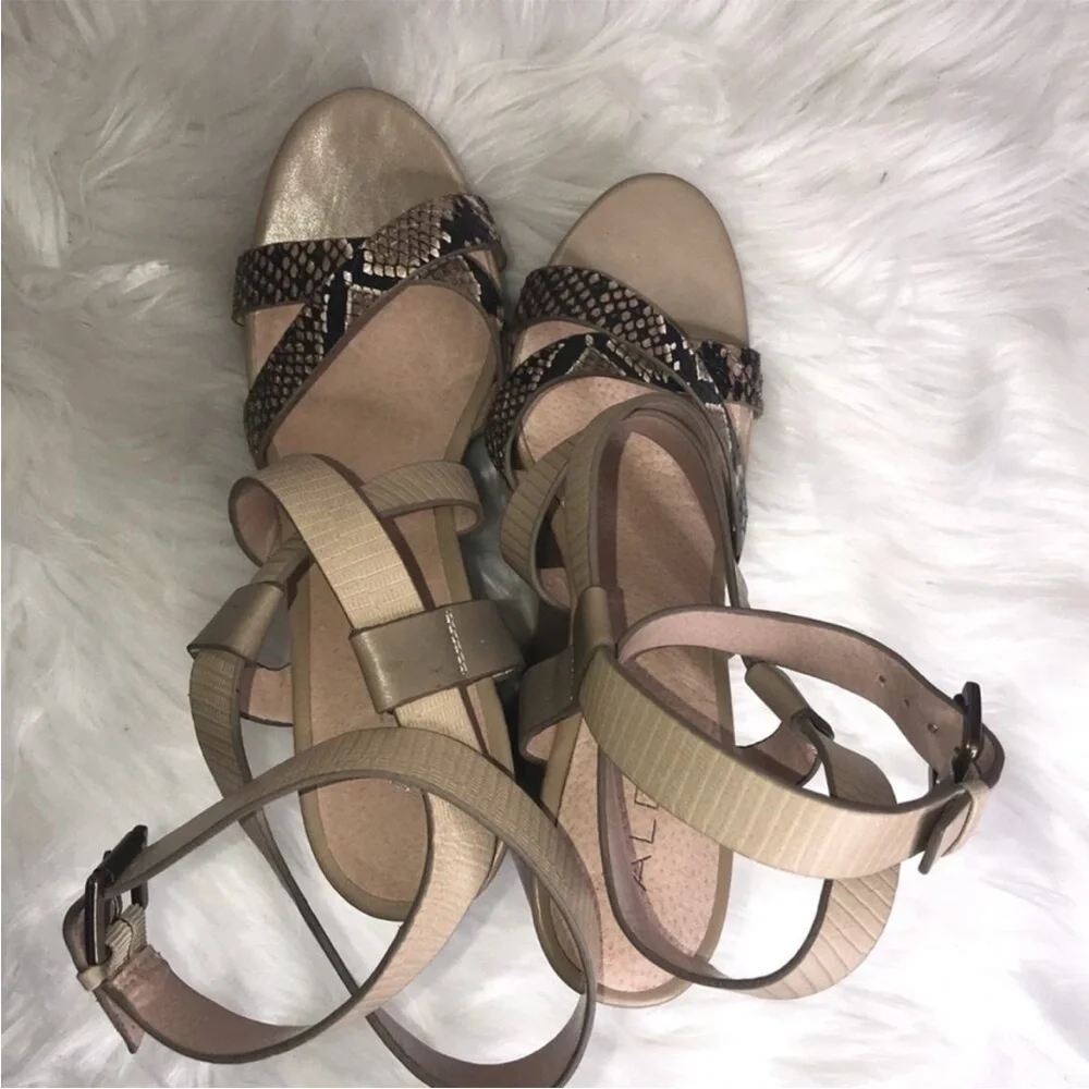 Aldo Wrapped Snake Skin Wedge Sandal Sz 7.5 EUC